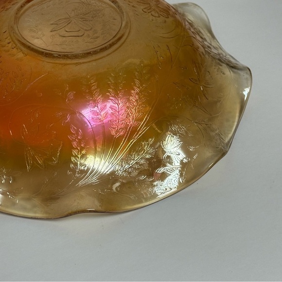 Vintage Iridescent Marigold Carnival Glass Decorative Bowl  Leaf Etched Design - Picture 12 of 16